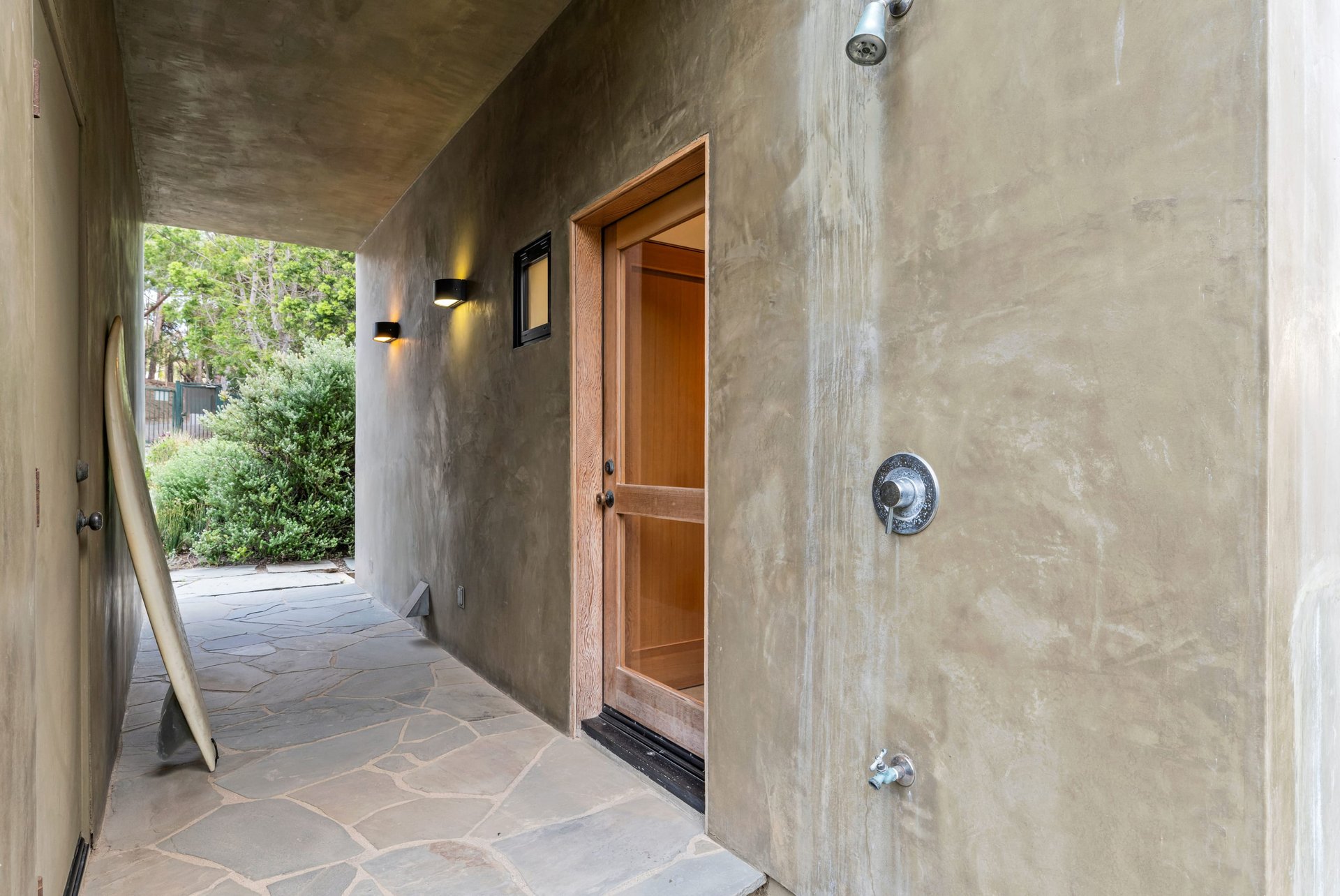 31894 Sea Level Dr, Malibu
