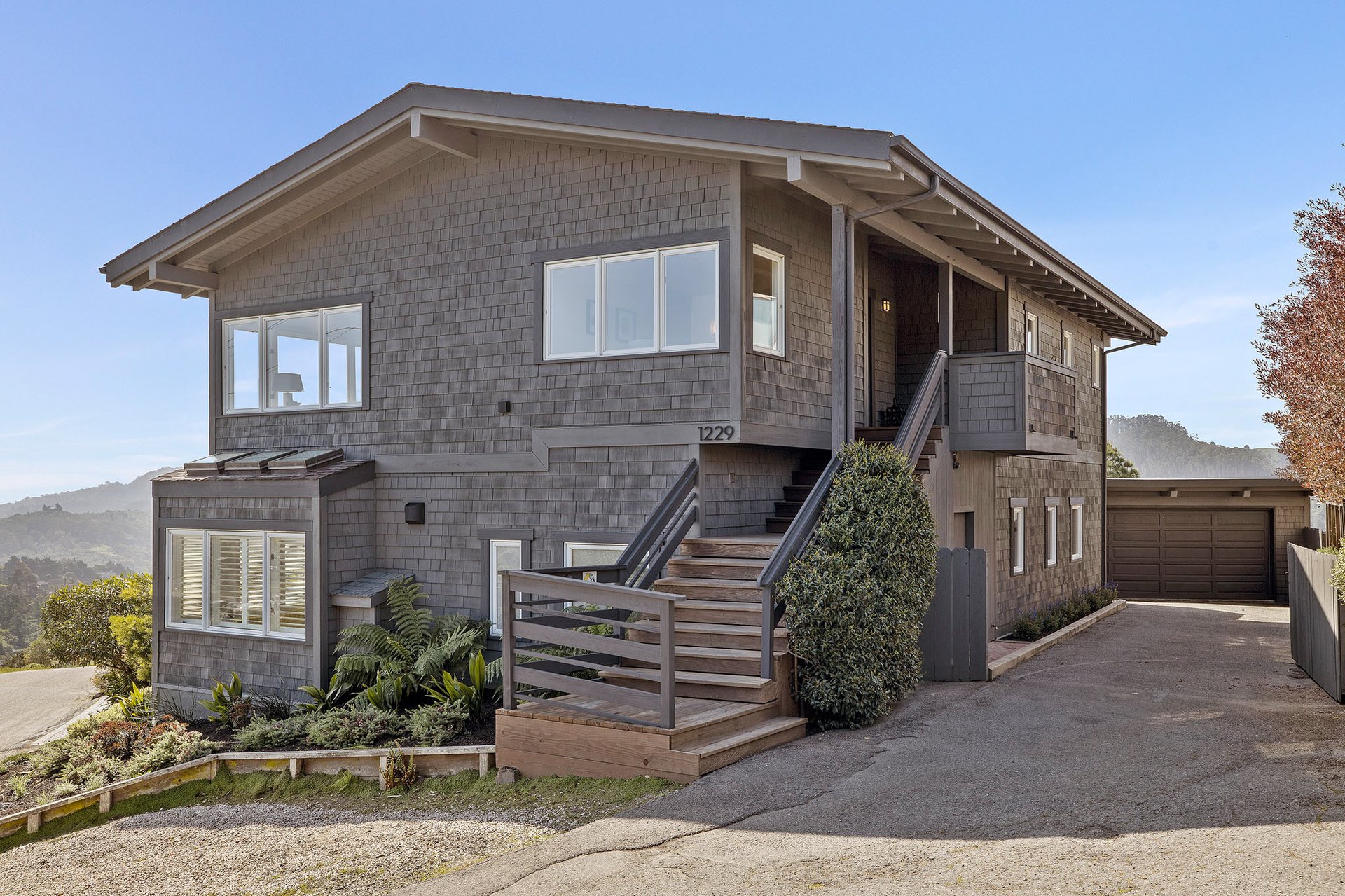  1229 Waterview Drive