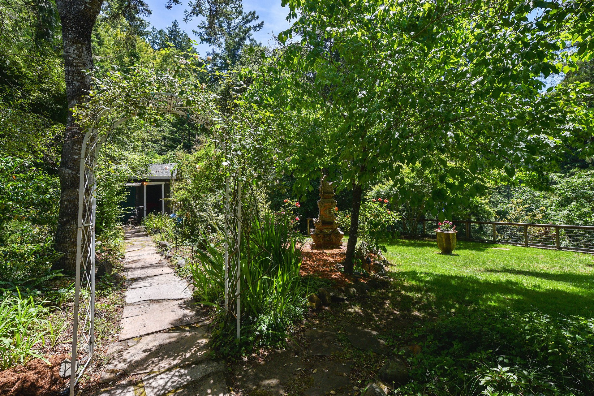 27 Spring Rd