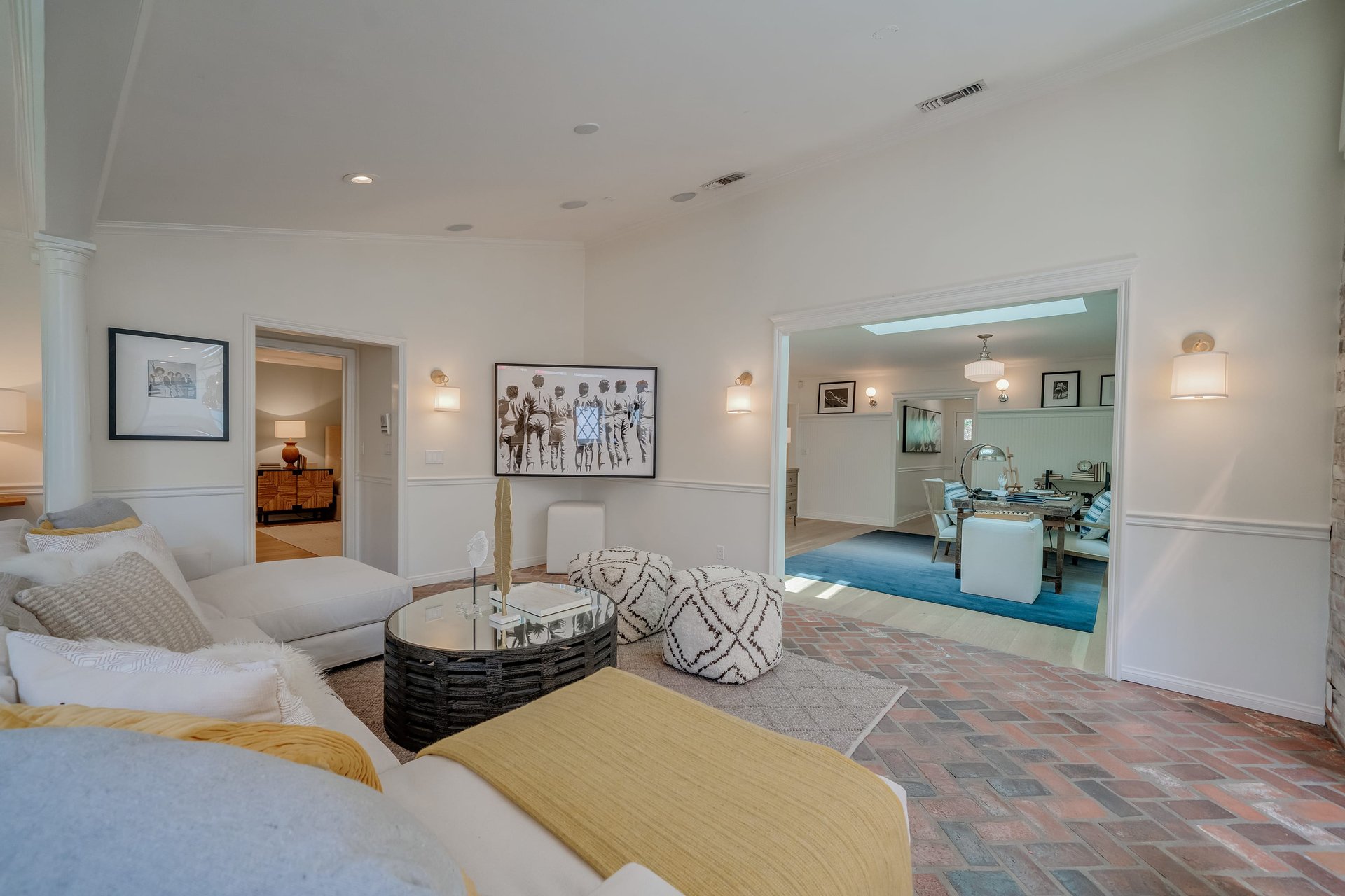 A Hampton's Vibe Traditional Home in Studio City 