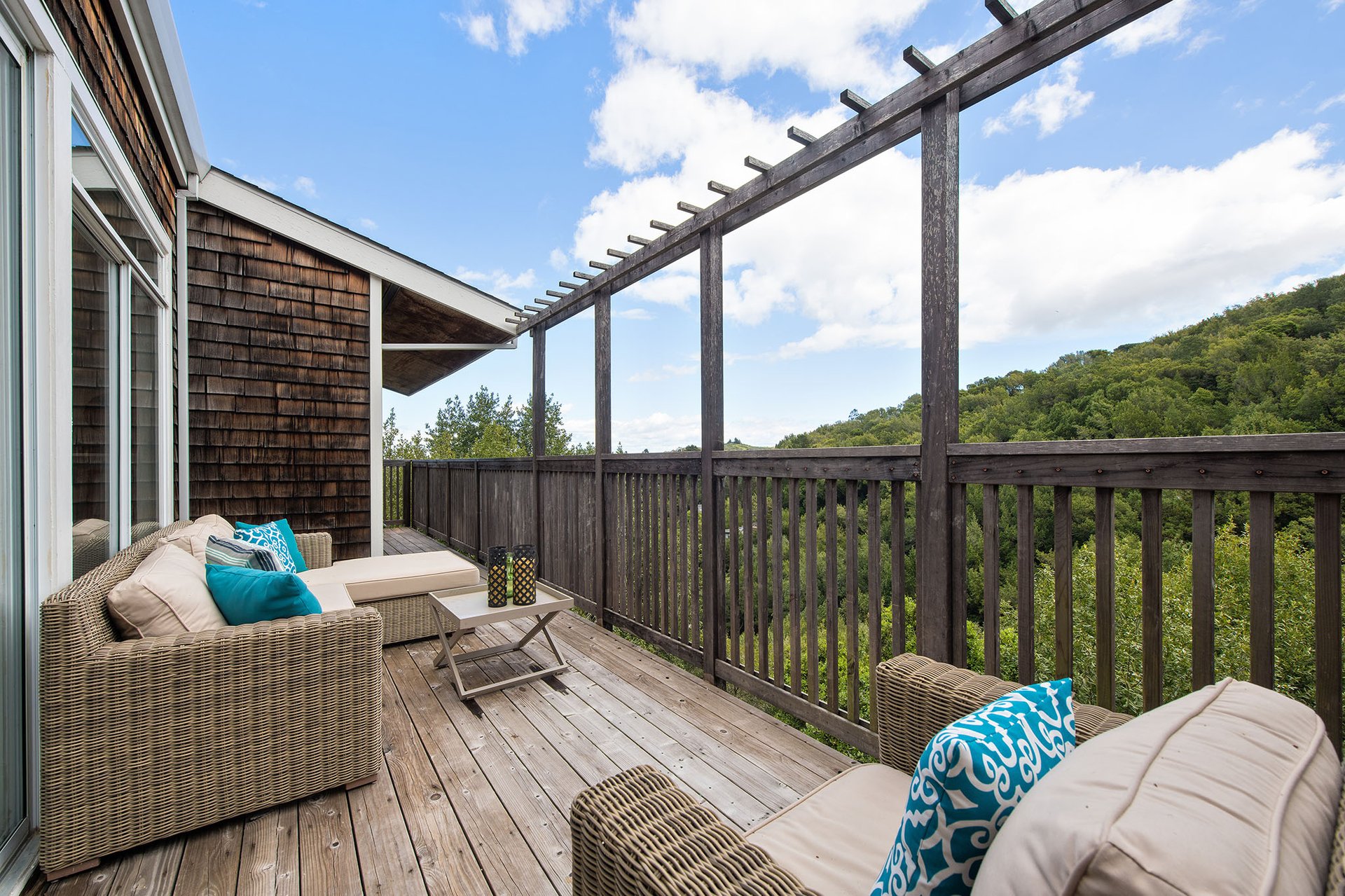  483 Green Glen Way
