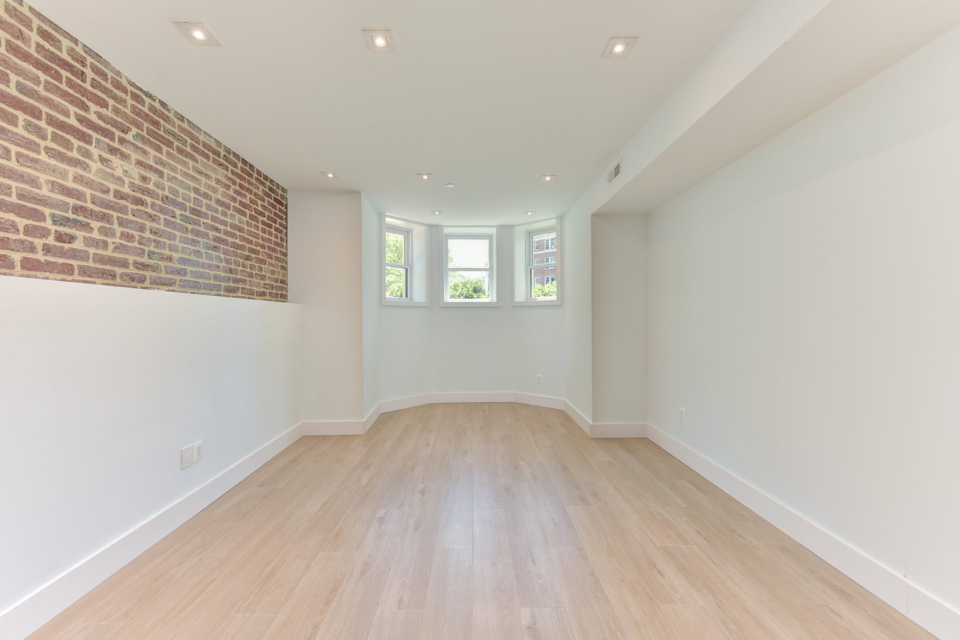 1963 Biltmore St NW, #1