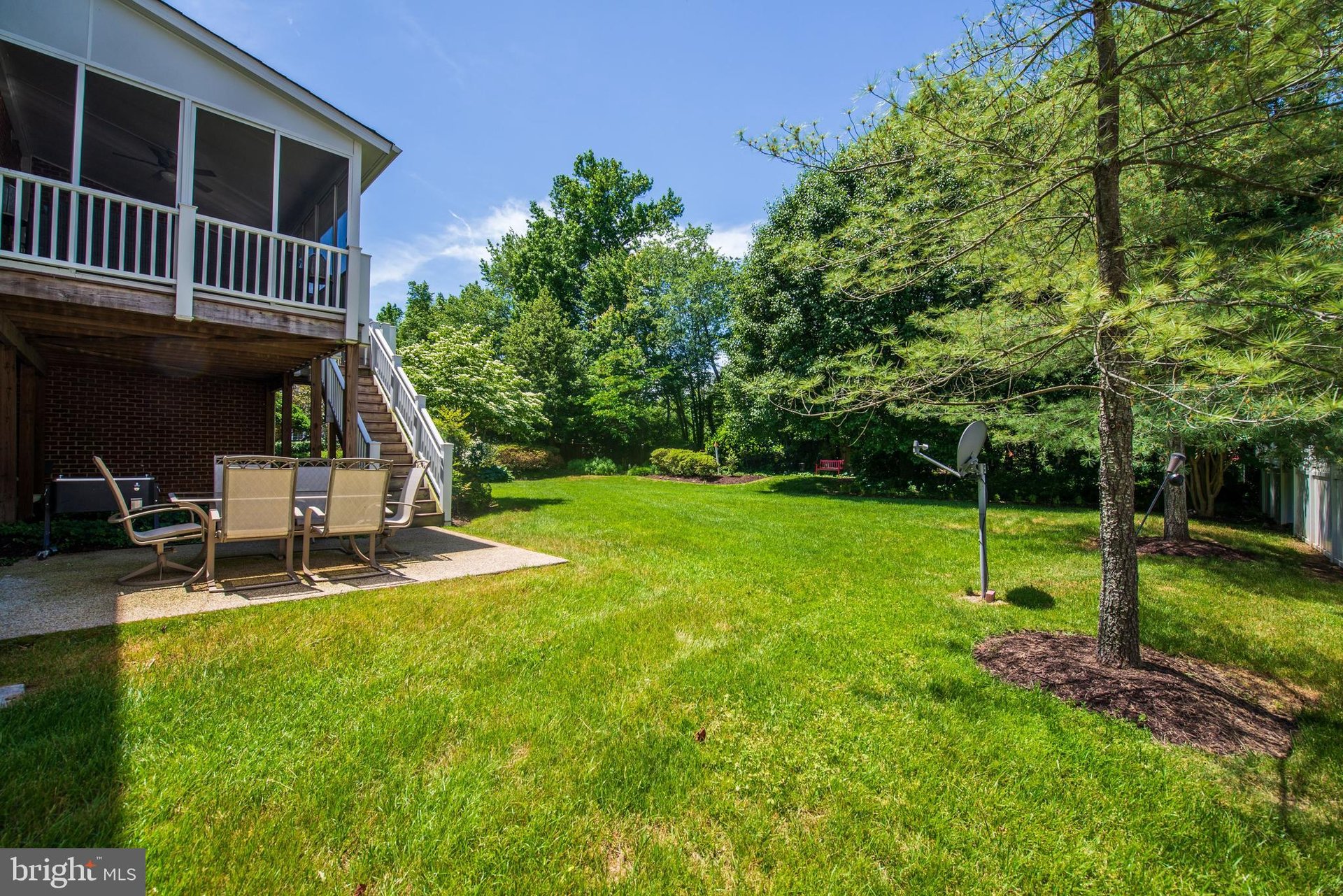 9496 Lynnhall Pl
