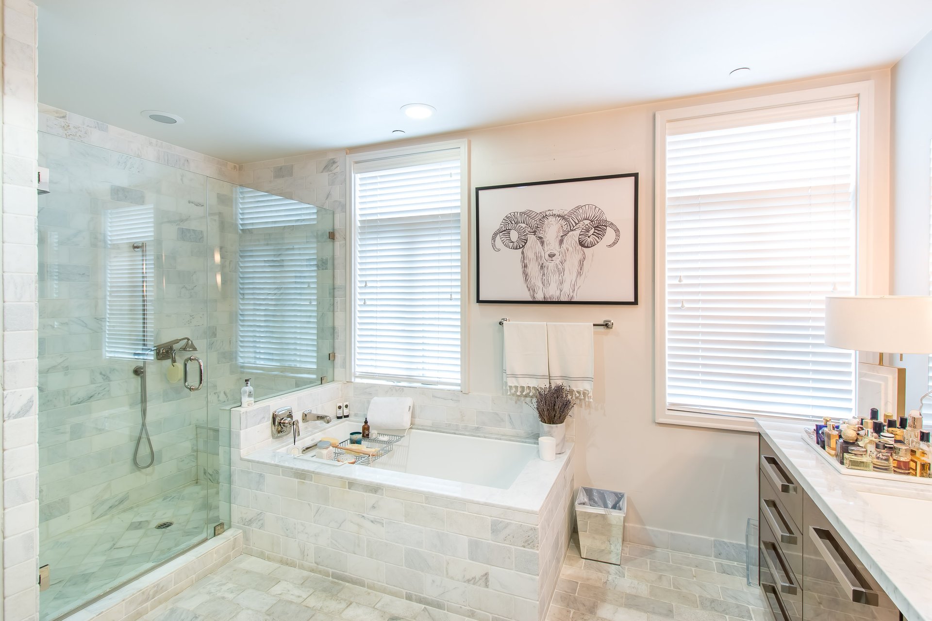447 N Doheny Dr, #305