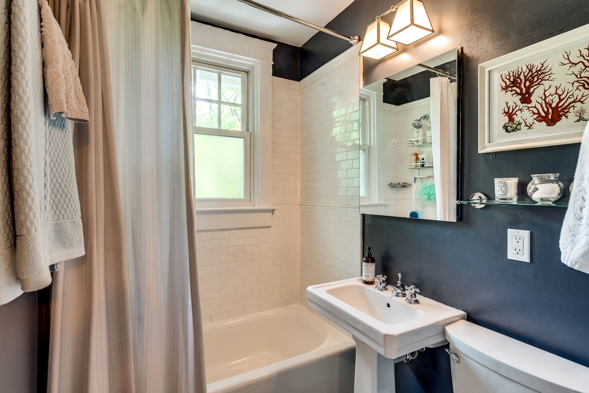 23 E Walnut Street