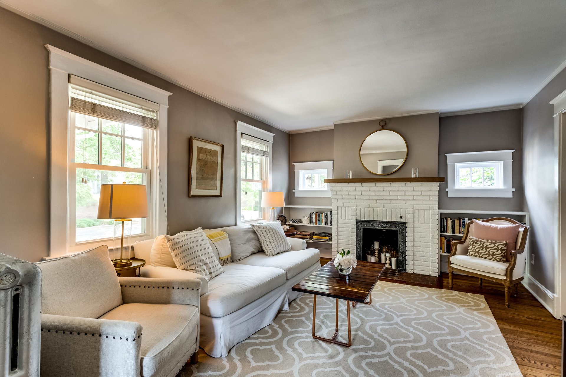 23 E Walnut Street