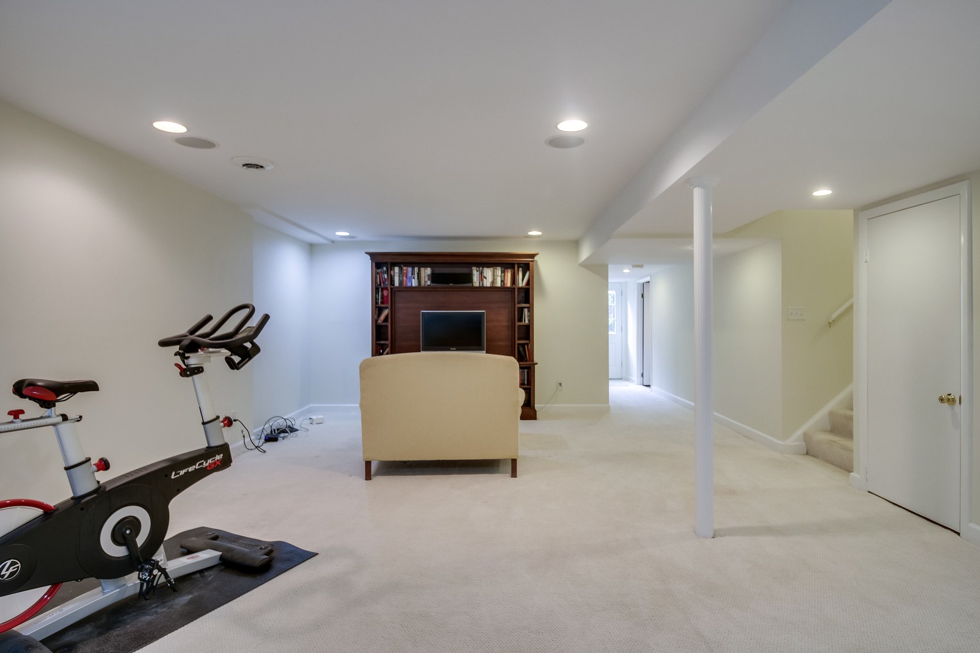 7812 Ridgecrest Drive
