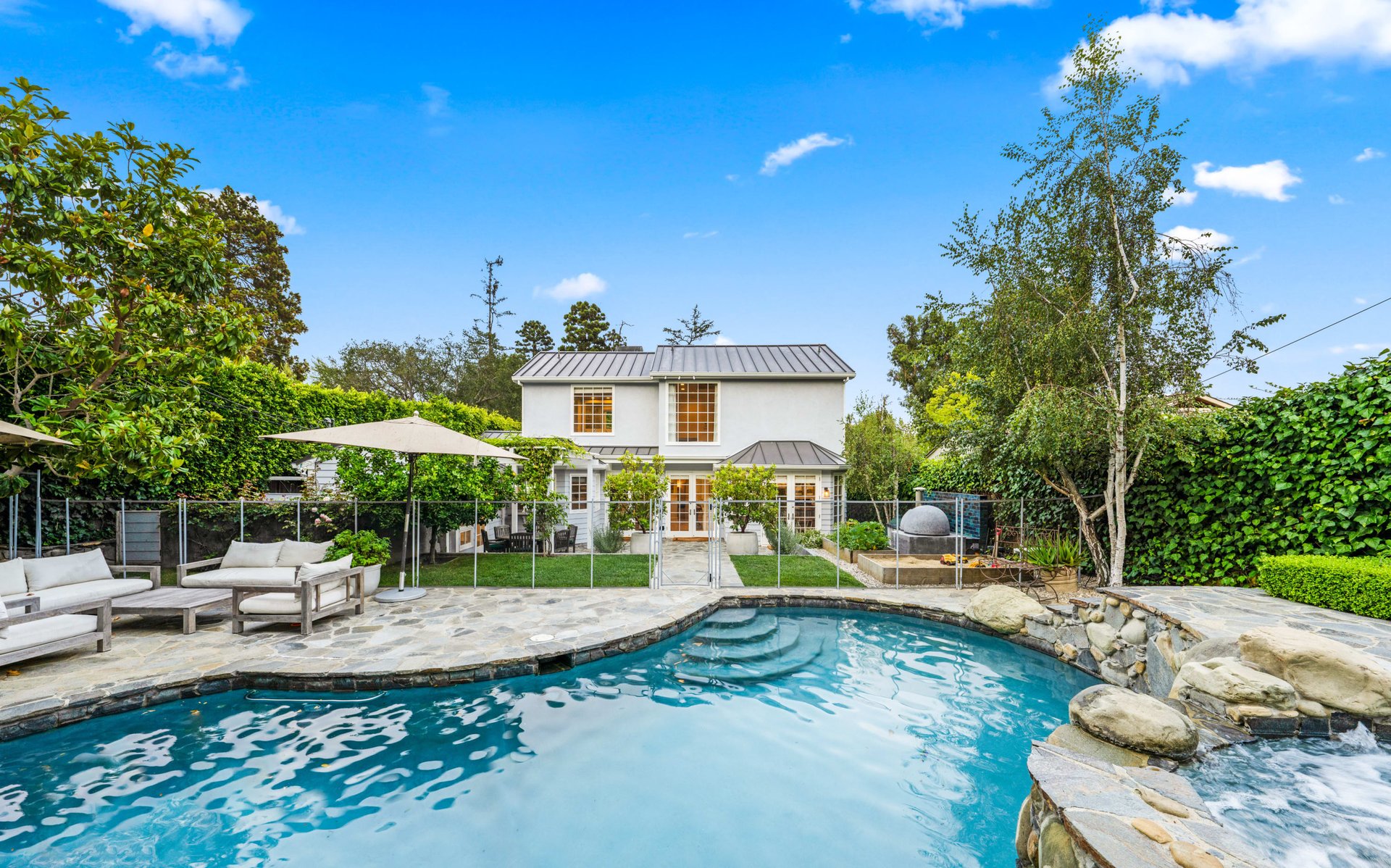 181 N Canyon View Dr, Brentwood