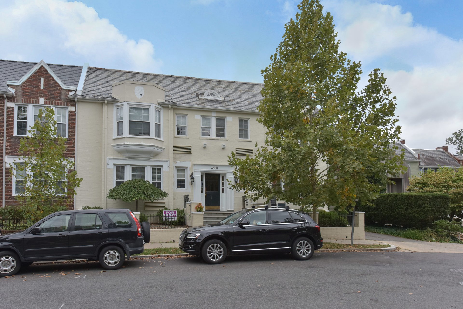 3520 W Pl NW, #206