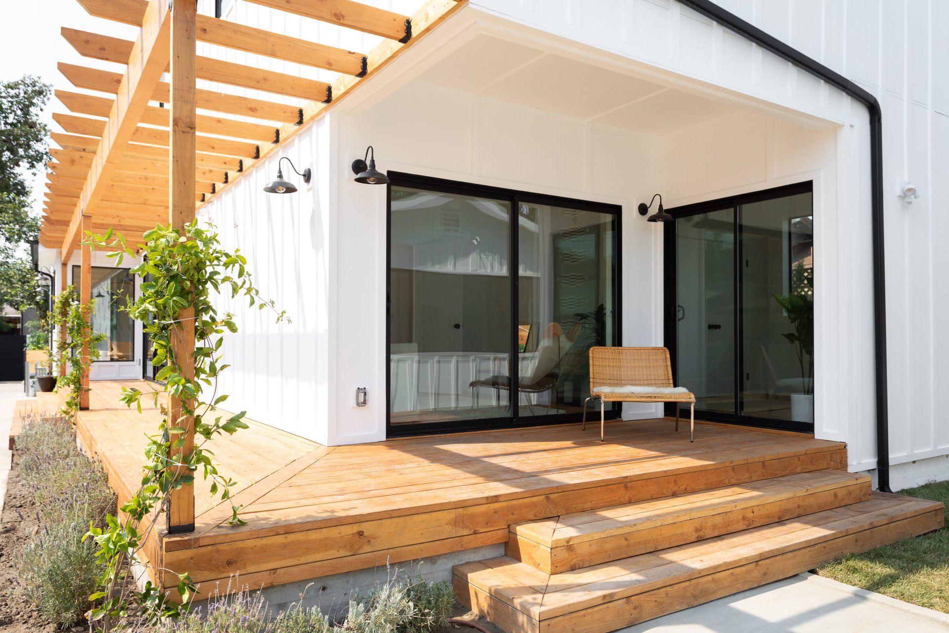 A modern farmhouse compound  in creative Frogtown