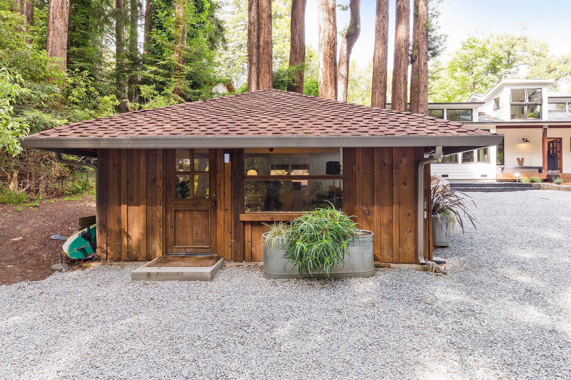 180 Cascade Drive