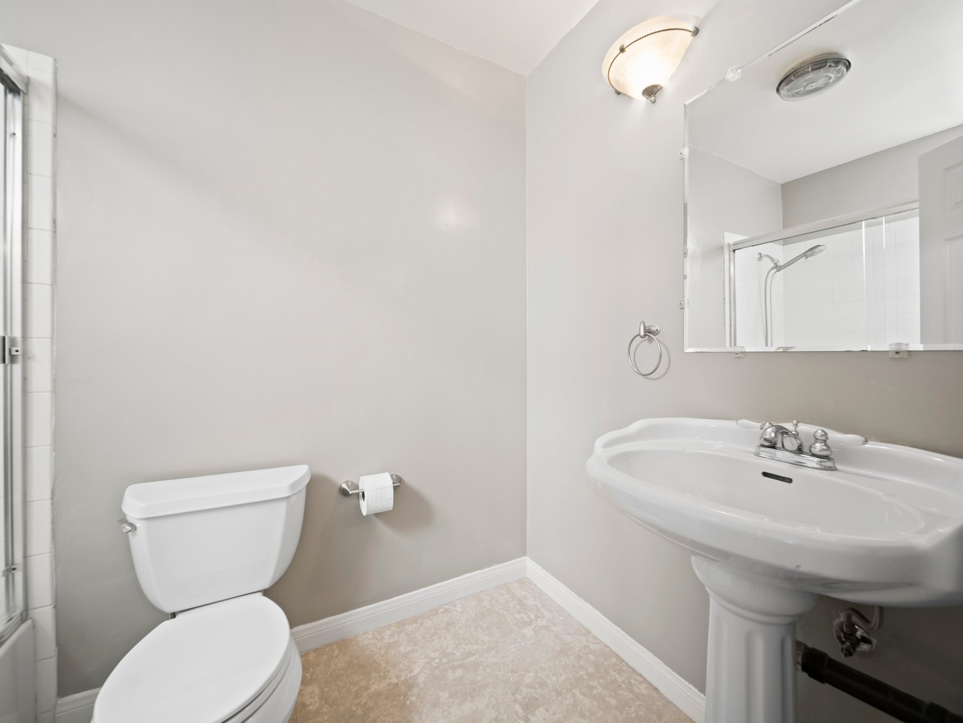 LEASED | 837 N West Knoll Dr Unit 319