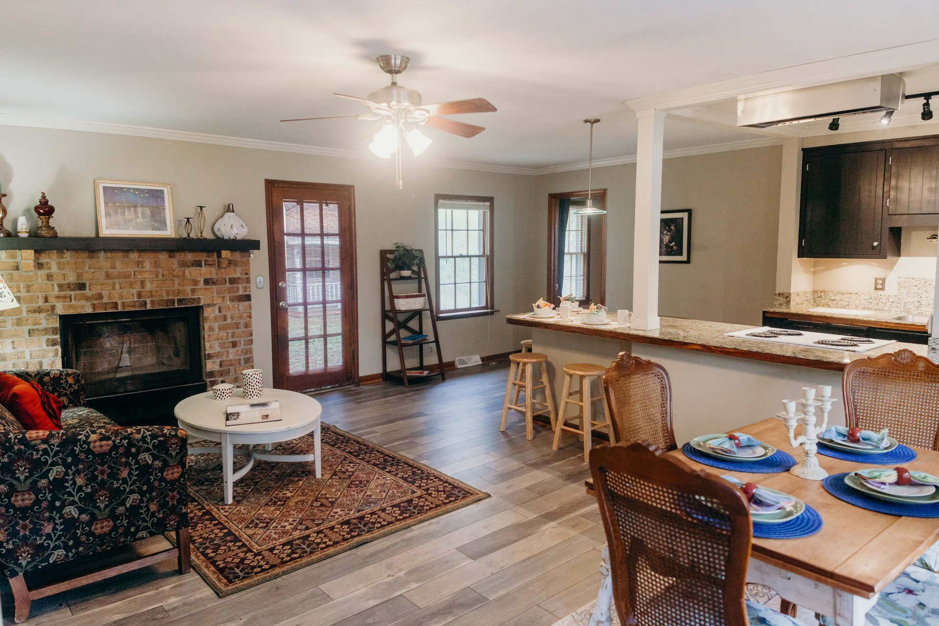 410 Longleaf Dr
