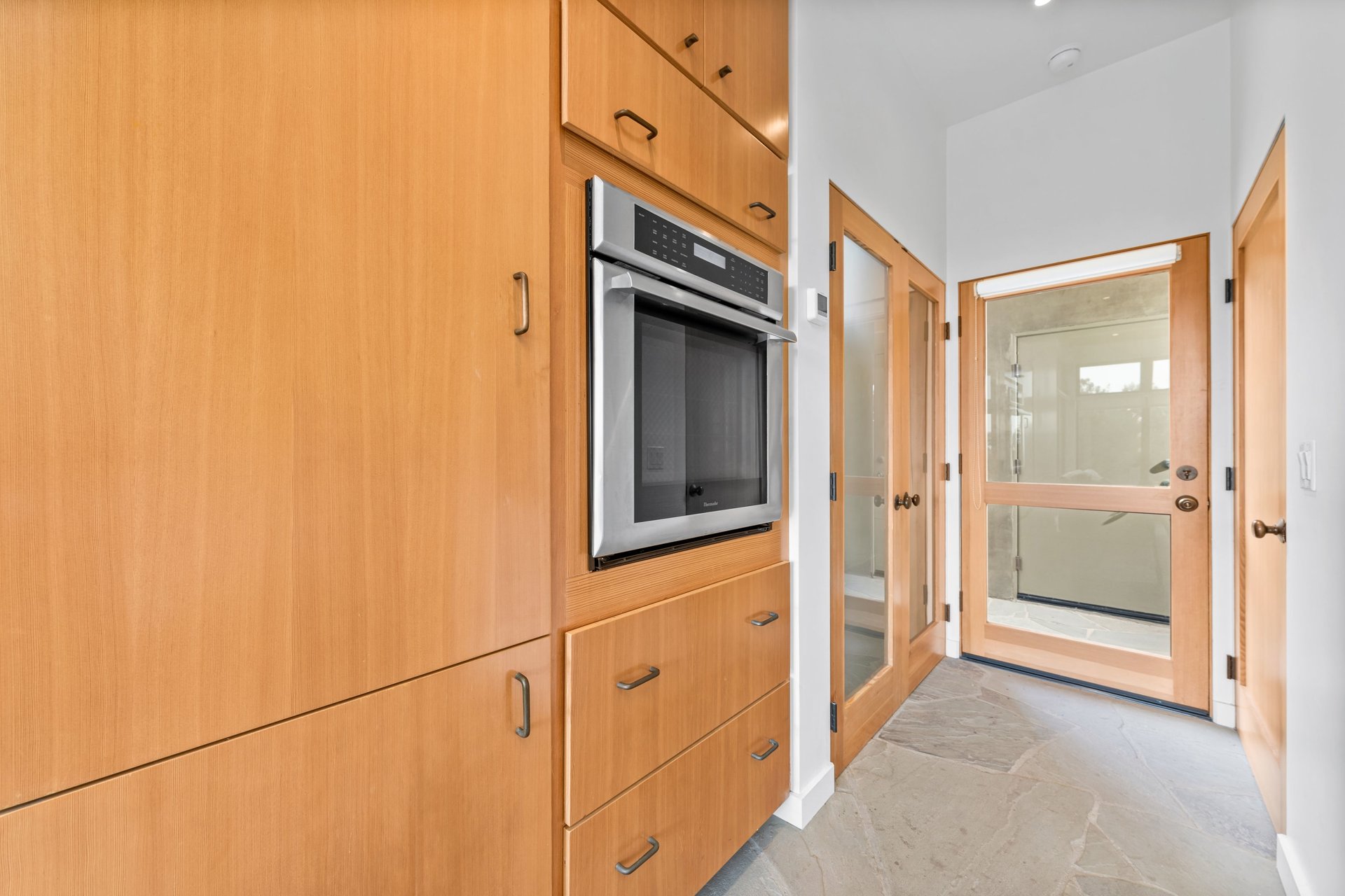 31894 Sea Level Dr, Malibu