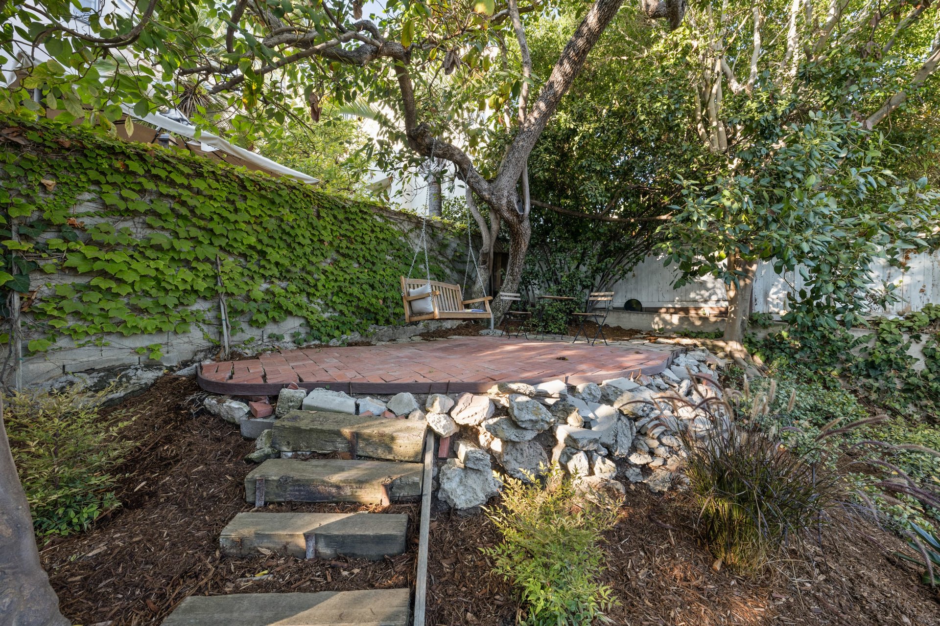 4221 Newdale Dr, Los Feliz
