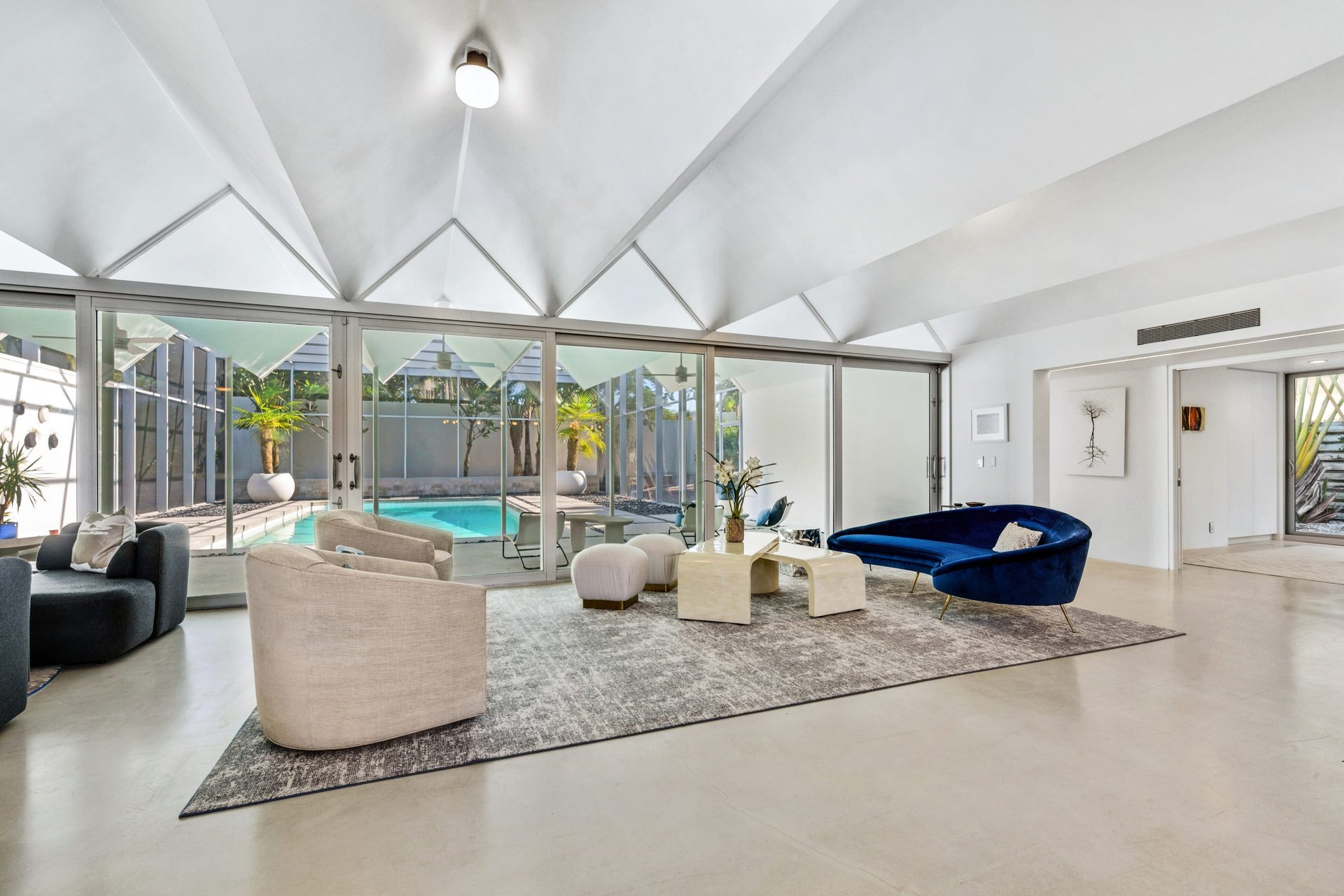 1332 Westway Dr
