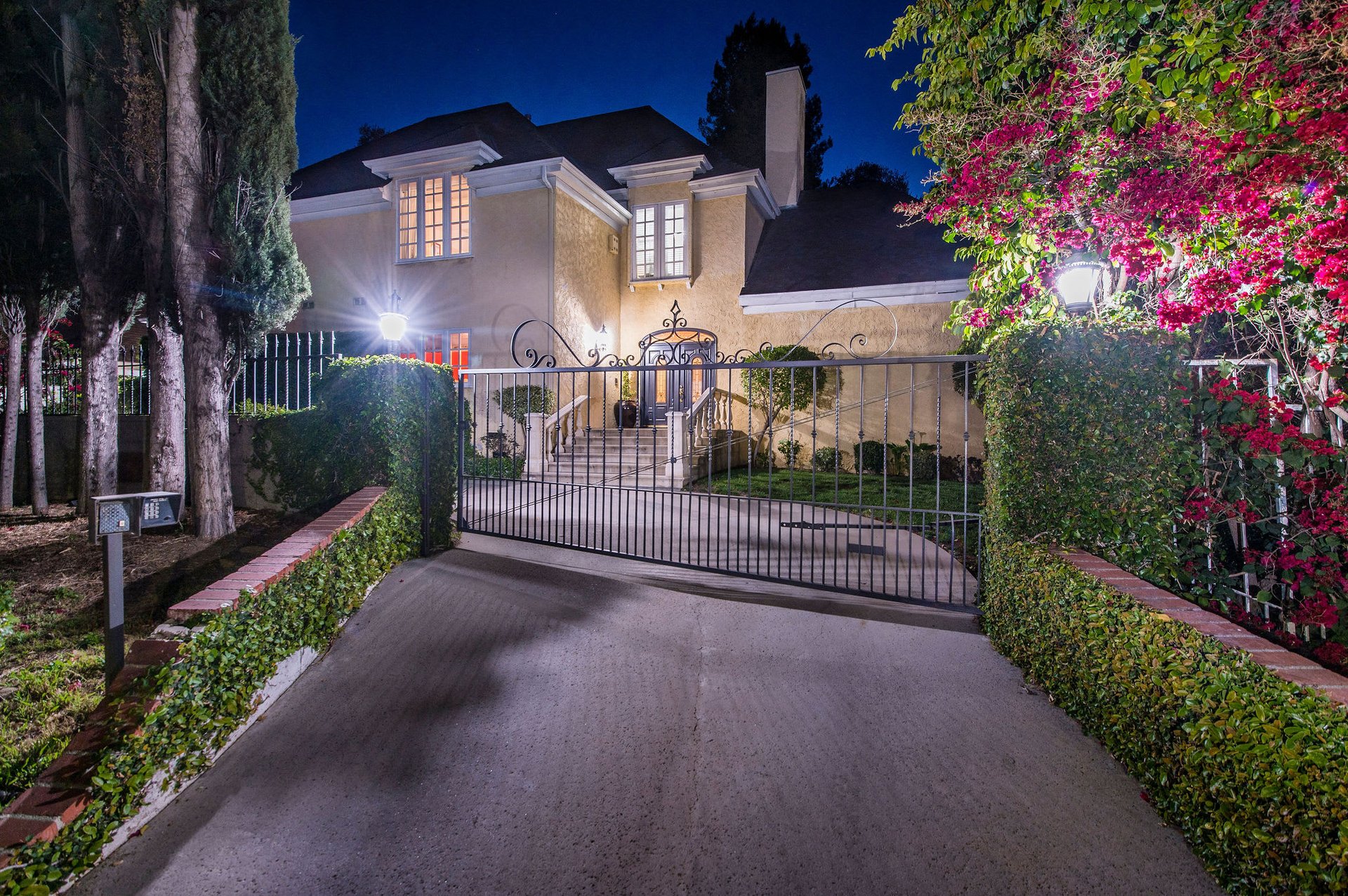 3891 Sepulveda Blvd