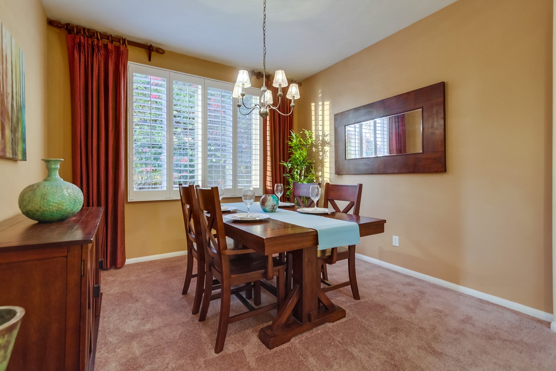 3553 Bluff Ct