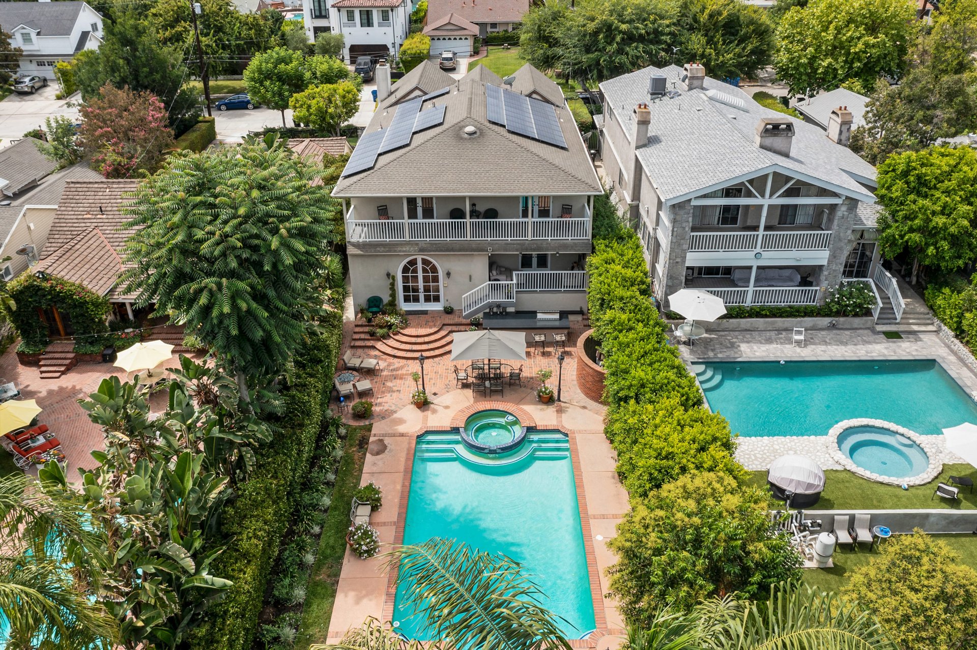 14811 Sutton St, Sherman Oaks
