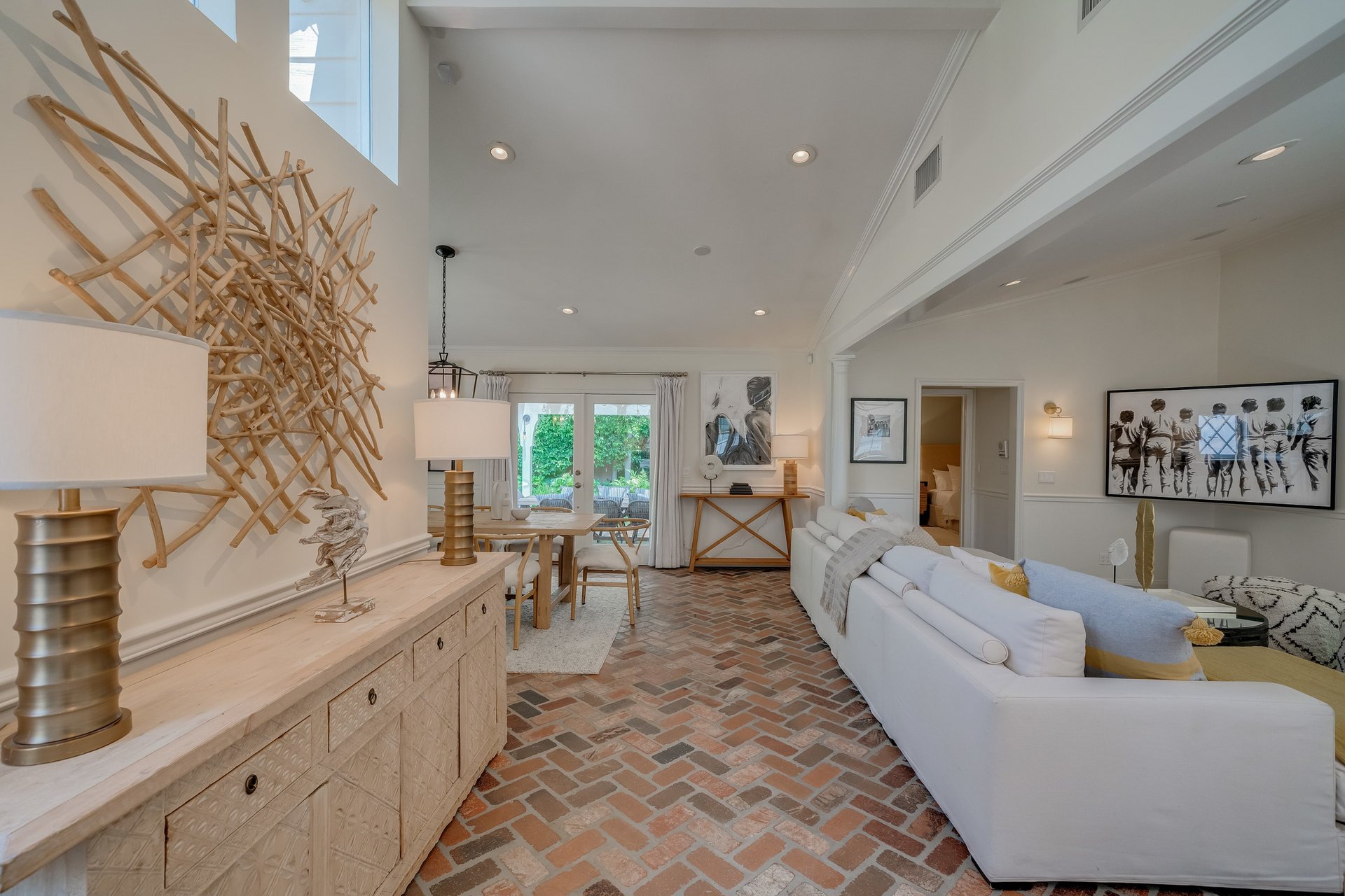 A Hampton's Vibe Traditional Home in Studio City 