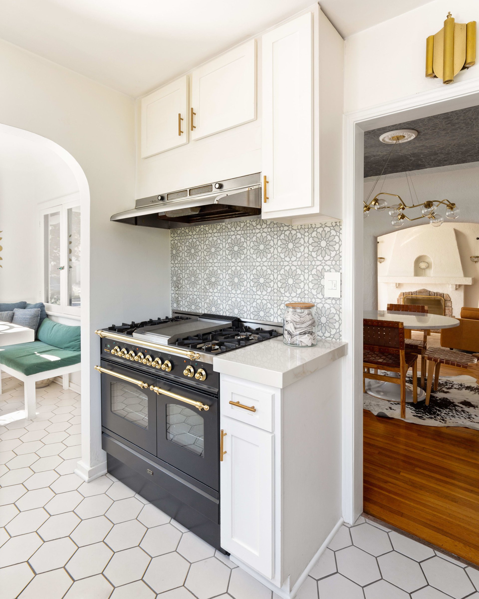 1318 S Curson Ave, Miracle Mile