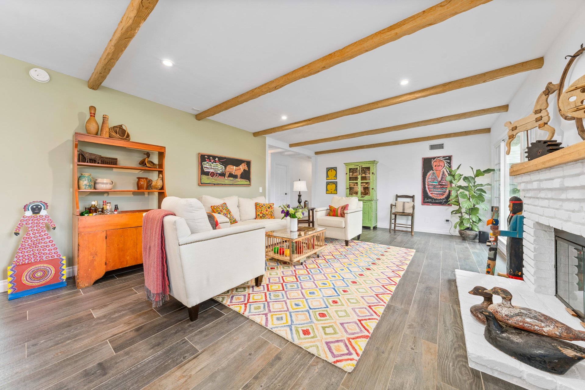 23222 Ostronic Dr, Woodland Hills