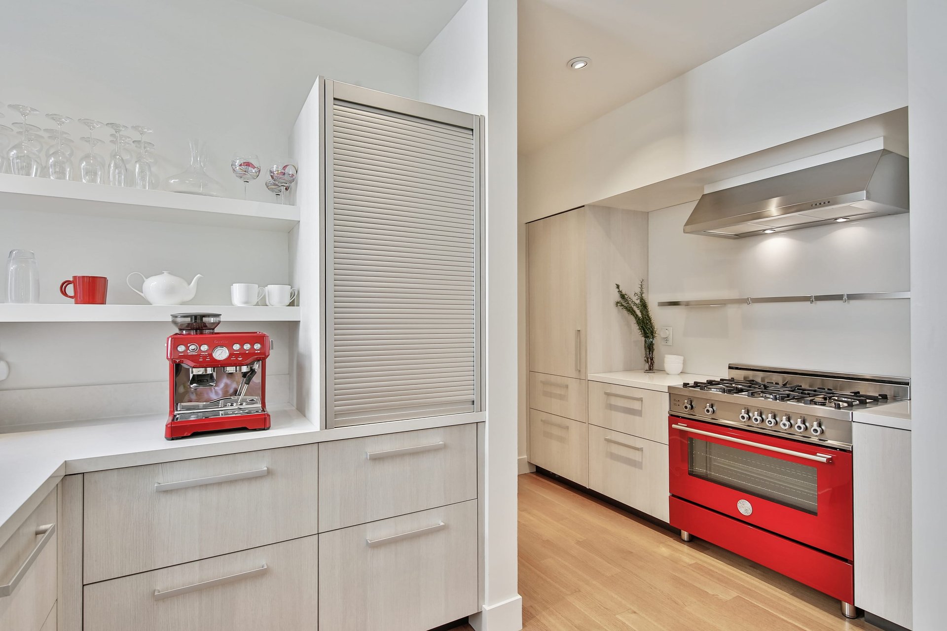 2945 Pacific Ave #9