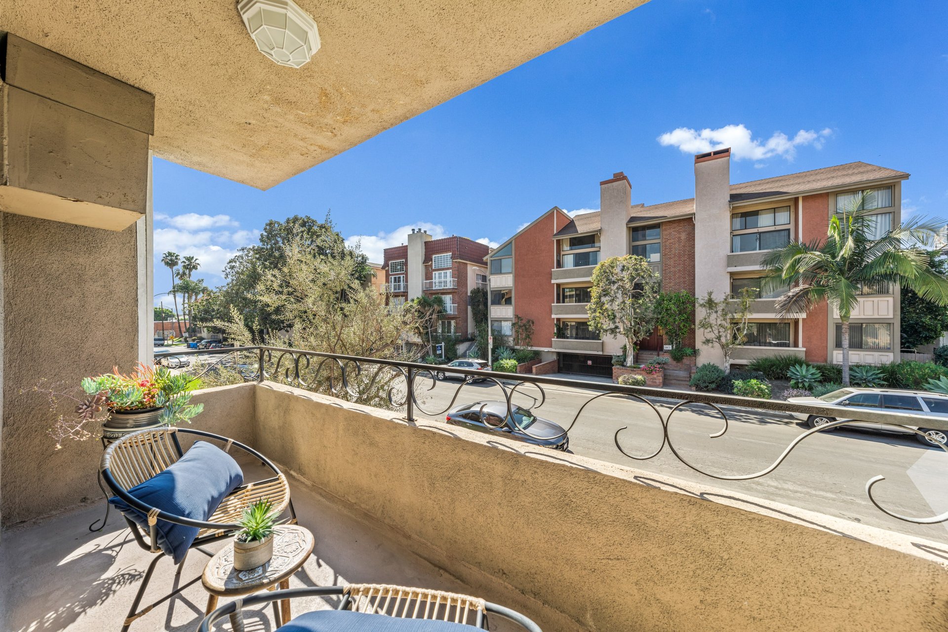 2320 S Bentley Ave #102, West LA