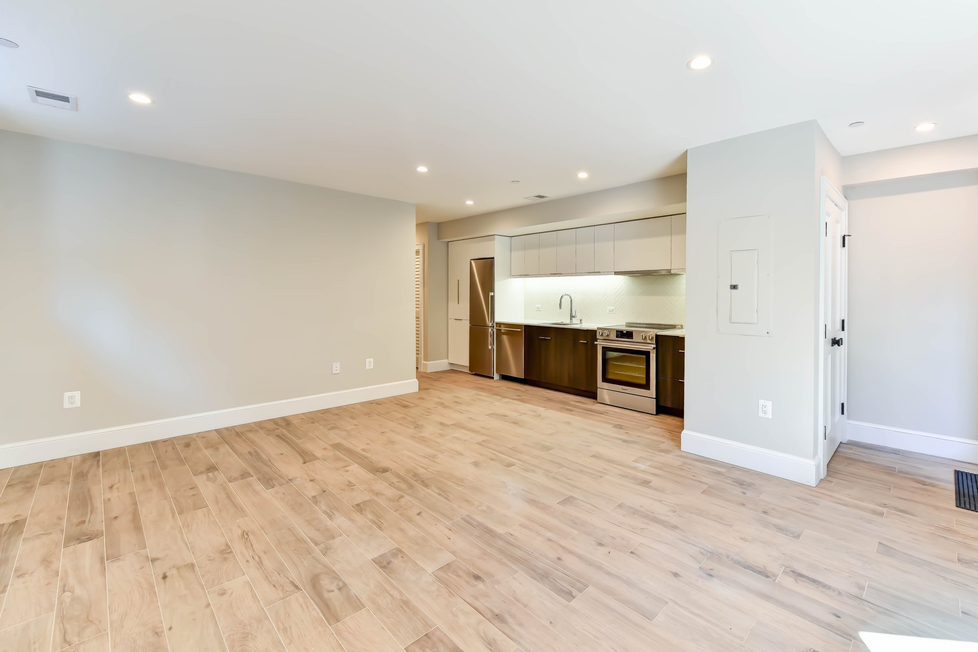 2139 N St NW, #1