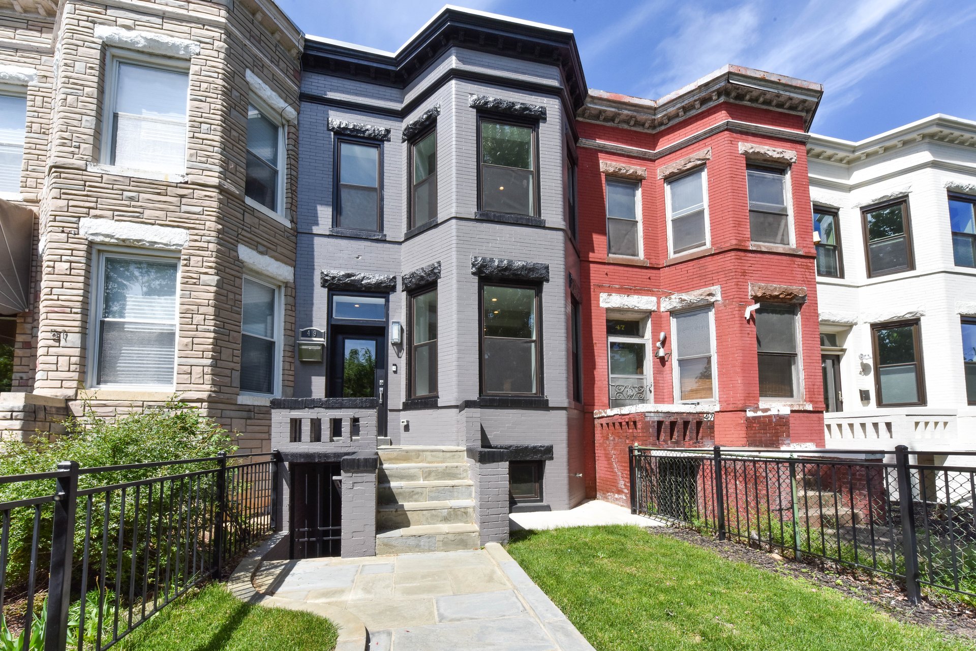 49 Adams St NW