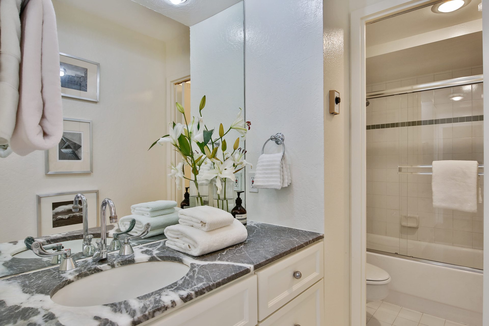 2040 Franklin Street #1407