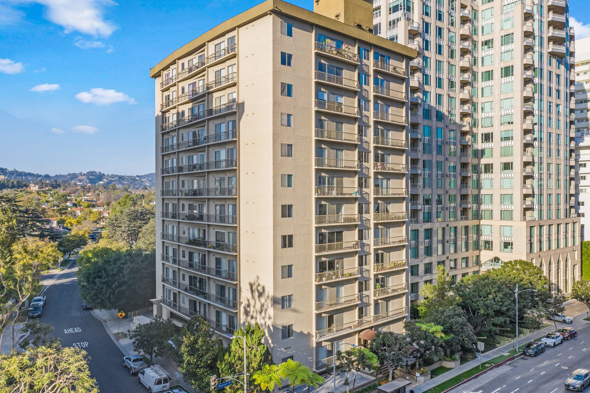 Wilshire Selby East #605, Wilshire Corridor