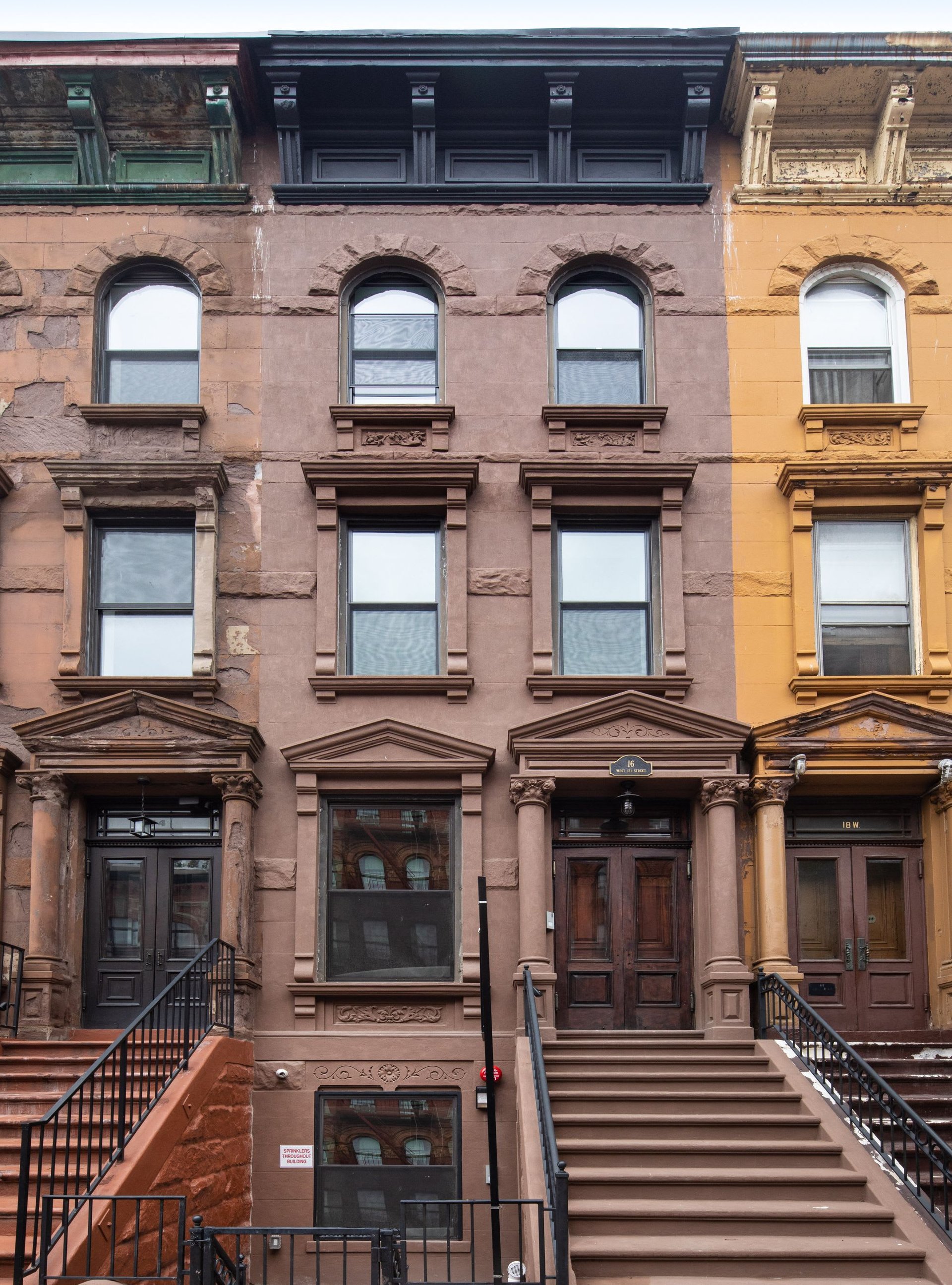 16 W 131st St