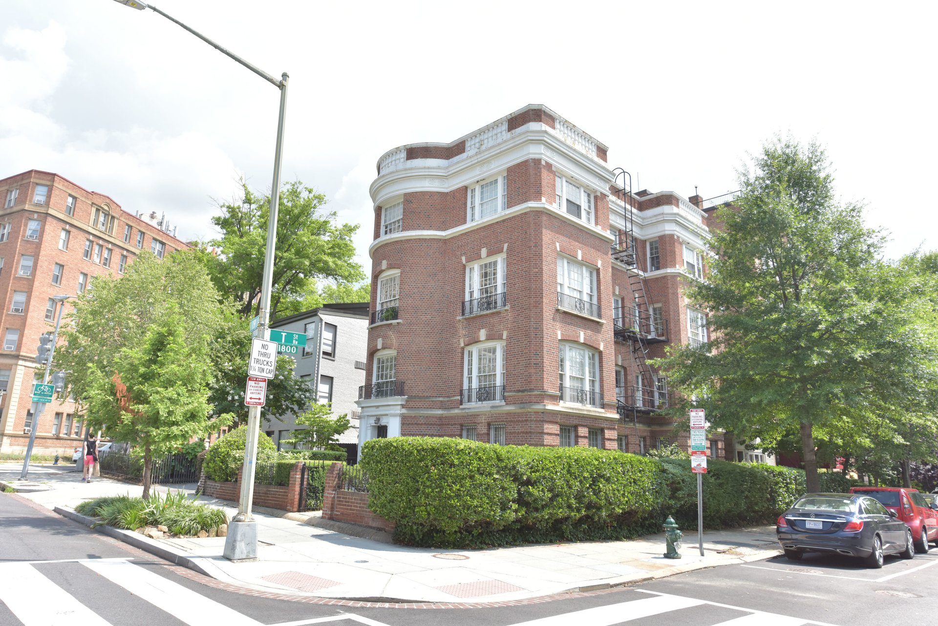1901 19th St NW, #202