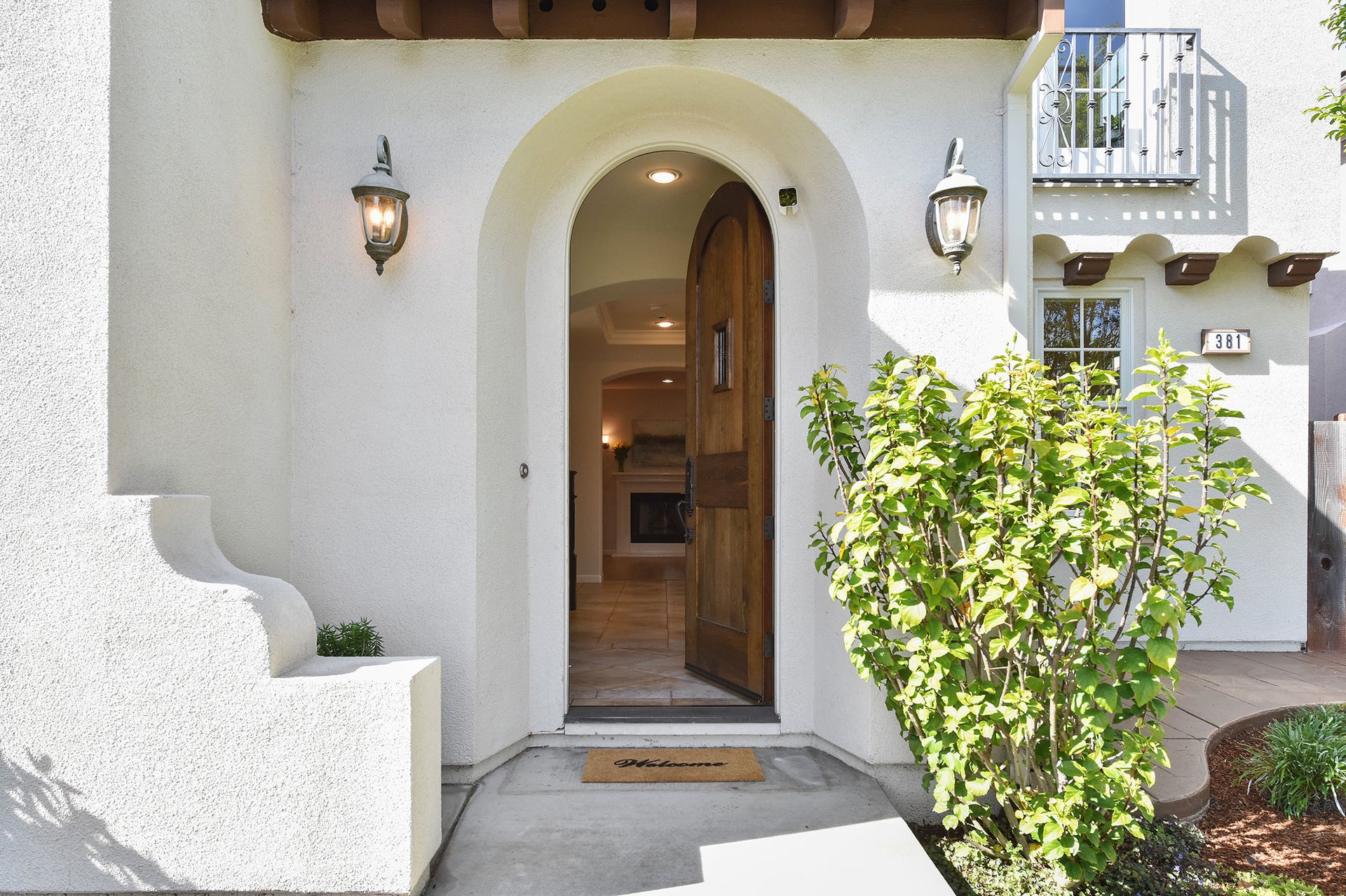 381 Robert Louis Stevenson Ave
