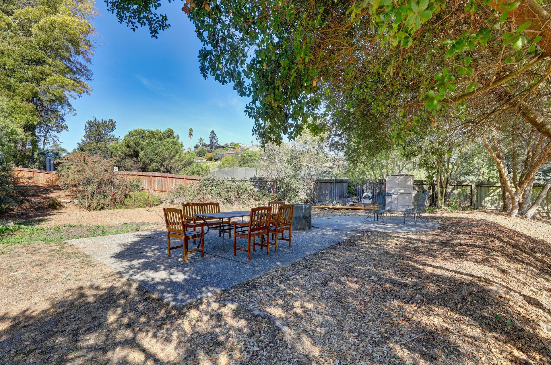 Move in Ready in One of Tiburon's Most Convenient Locations