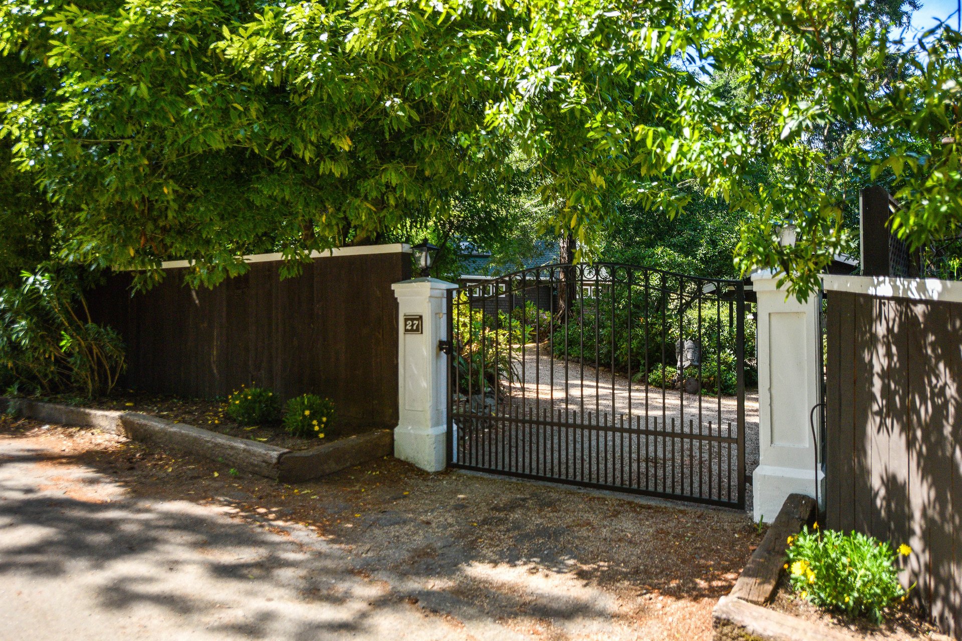 27 Spring Rd