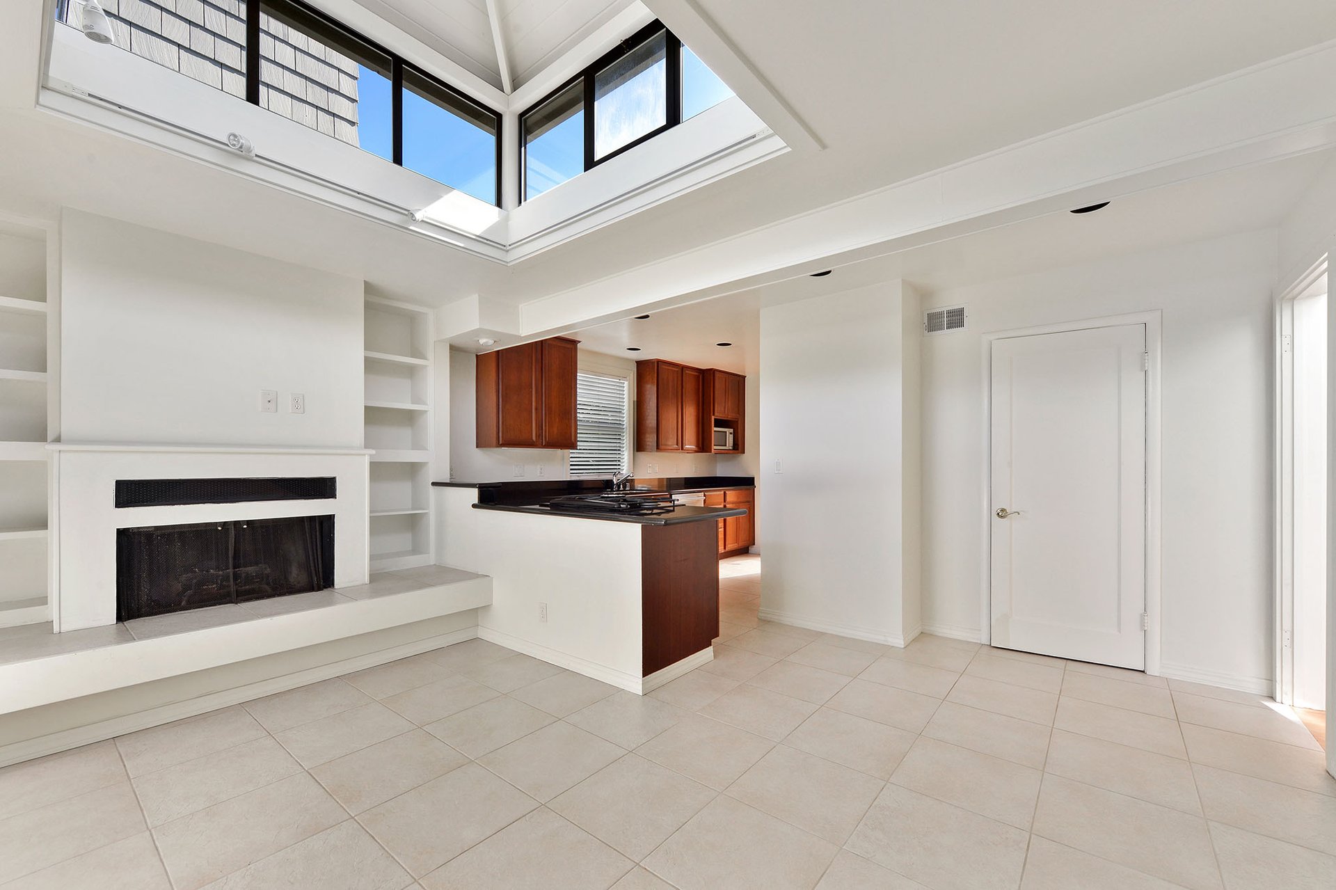 301 San Rafael
