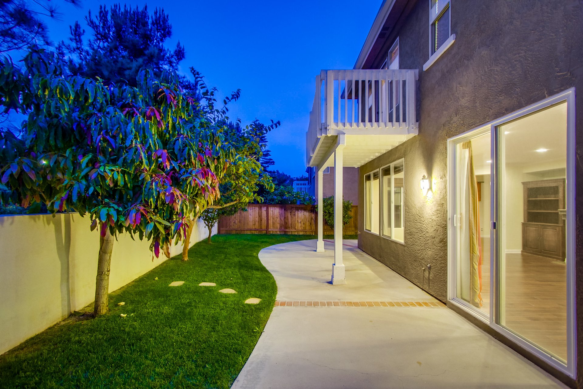 4229 Calle Isabelino