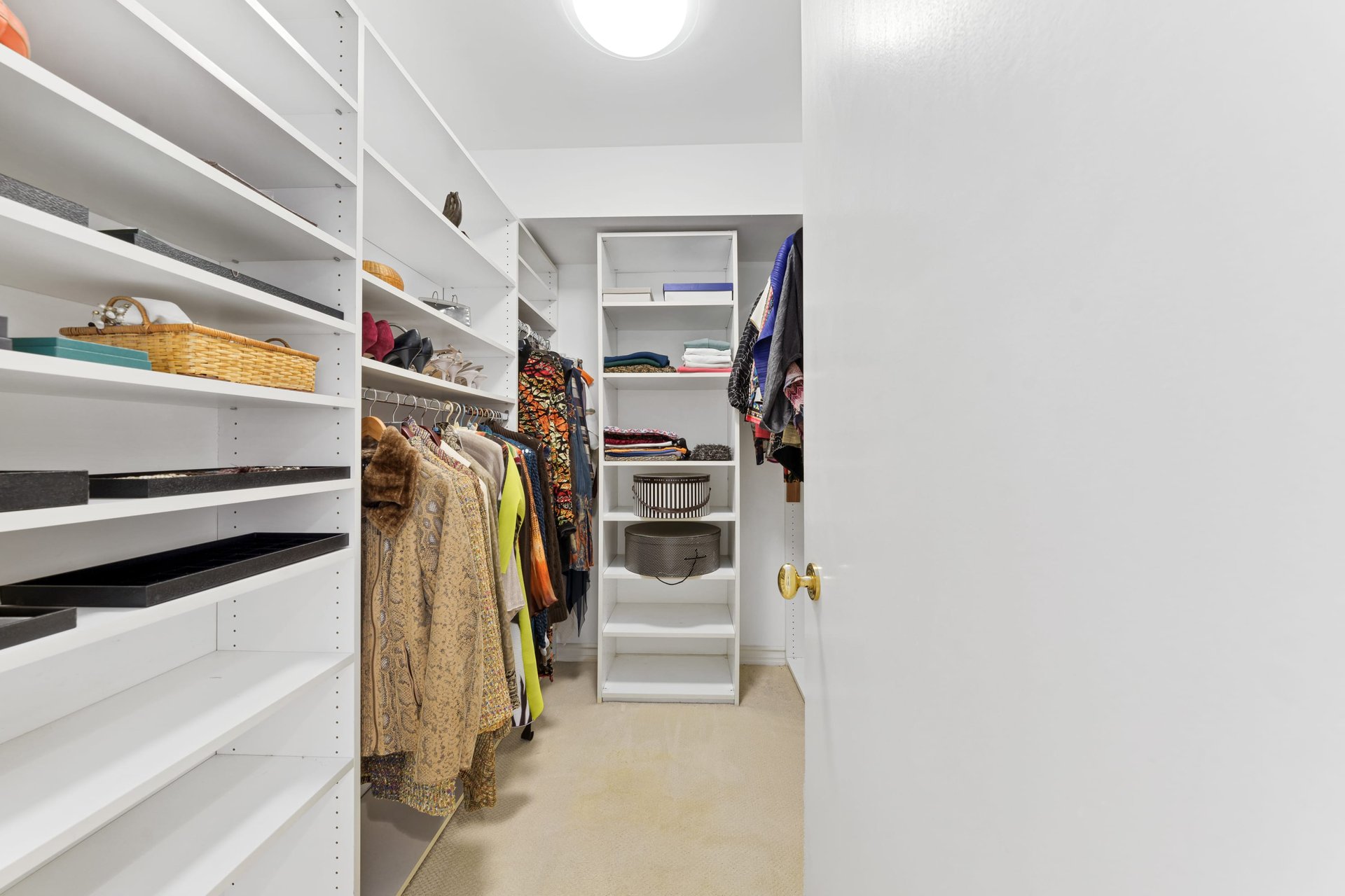 1520 S Beverly Glen Blvd #301, Westwood