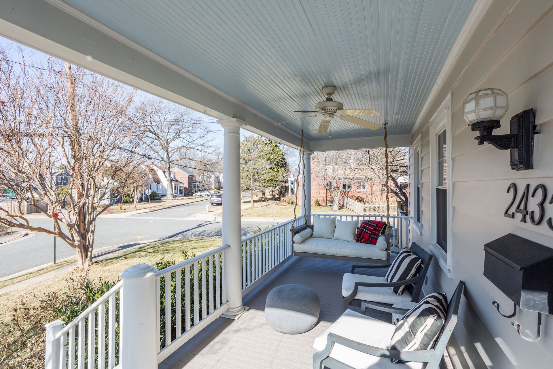 2435 Davis Ave