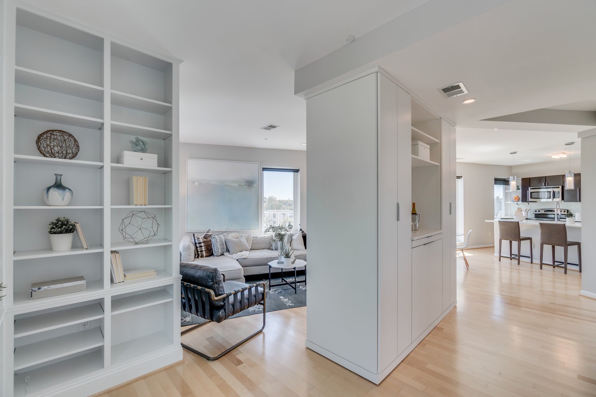 329 Rhode Island Ave NE #301
