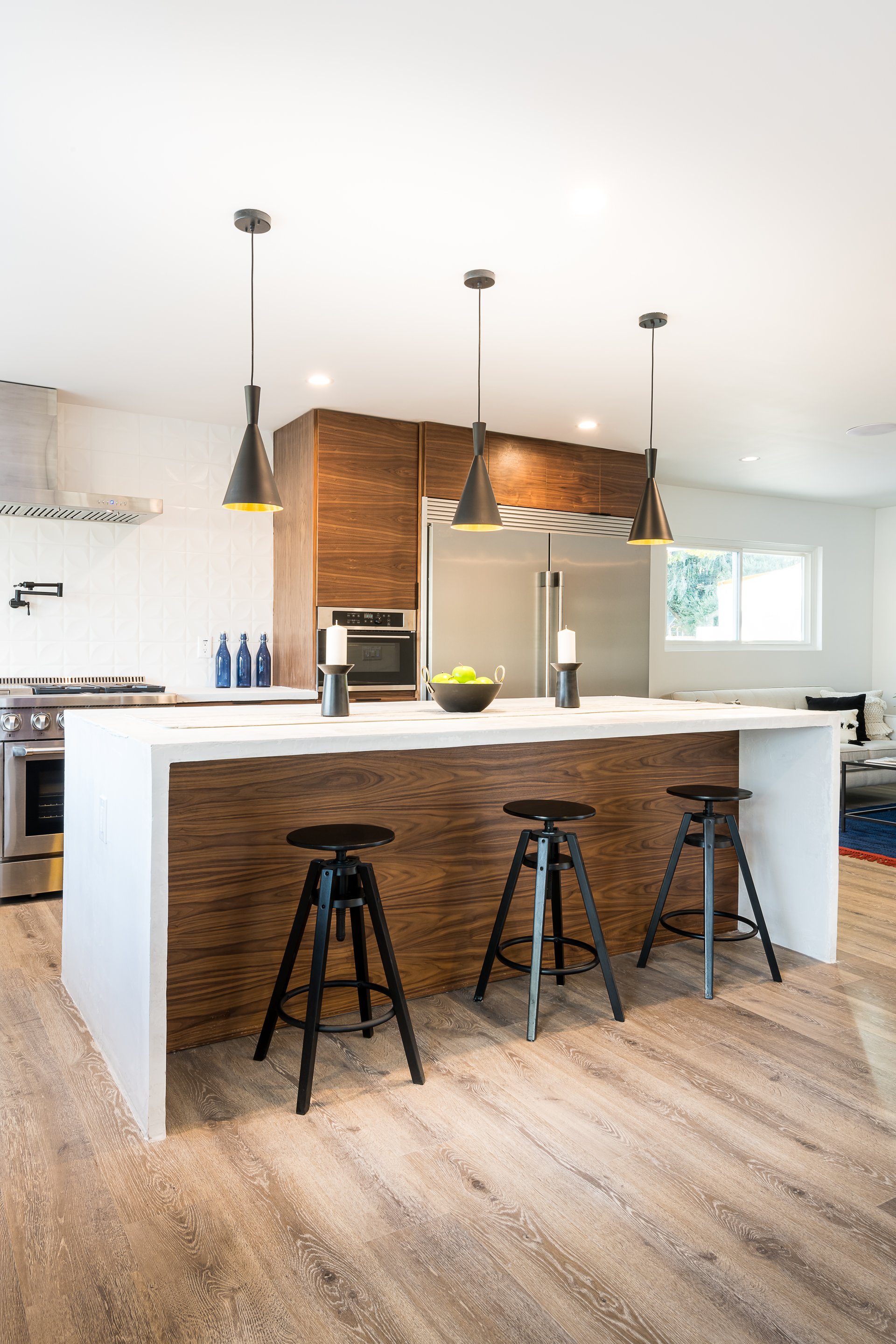 Mid-Century Smart Home in Woodland Hills