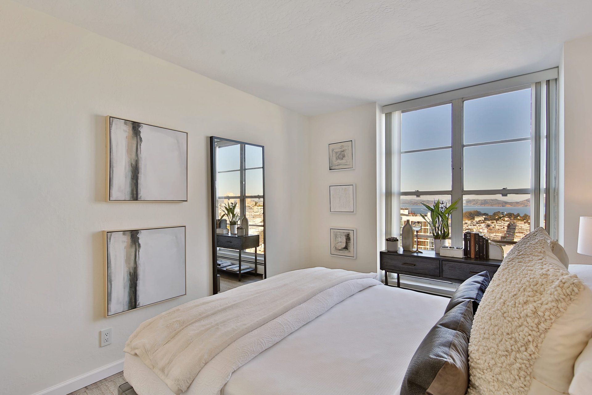 2040 Franklin Street #1407