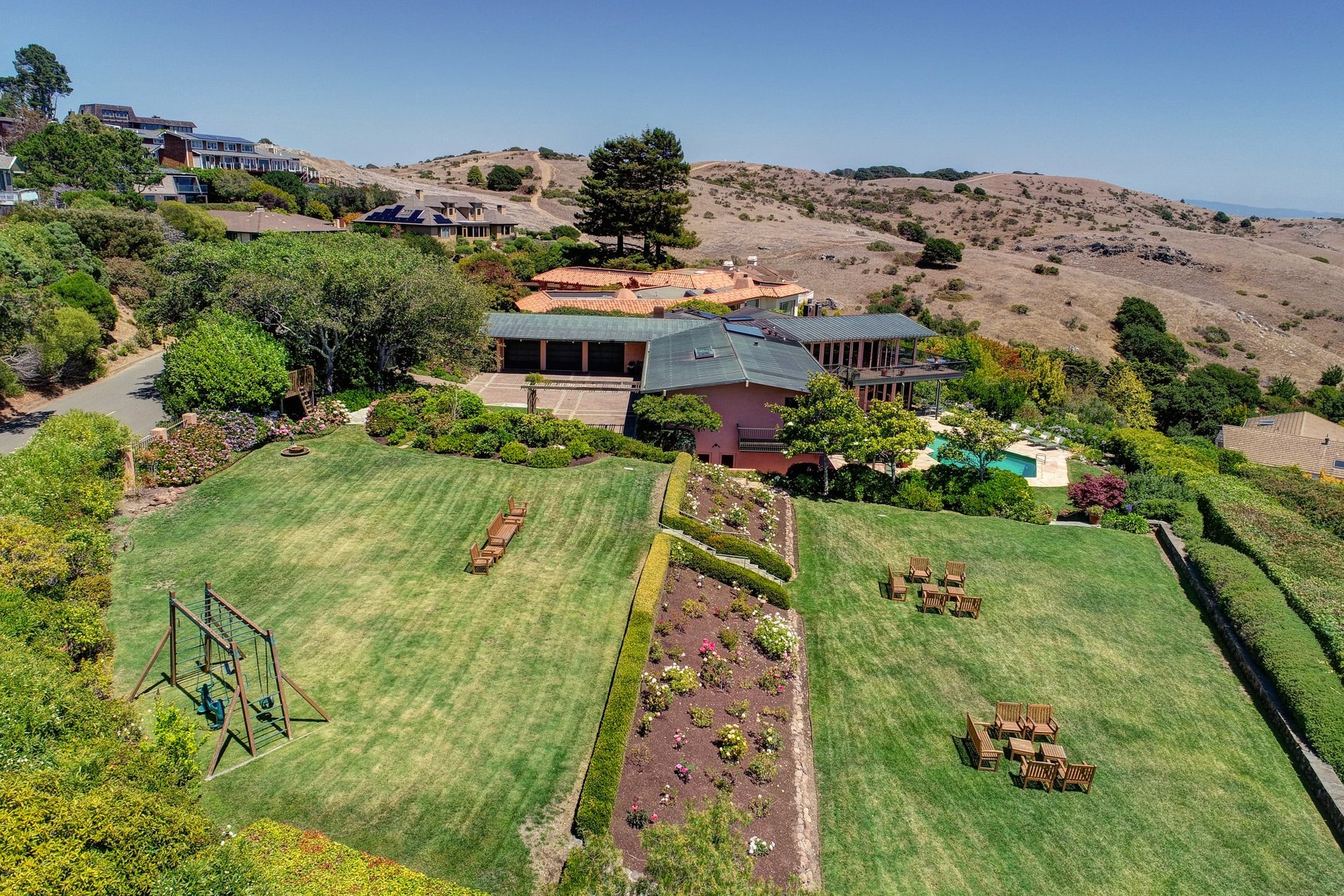 Extraordinary View Estate in Park Like Setting