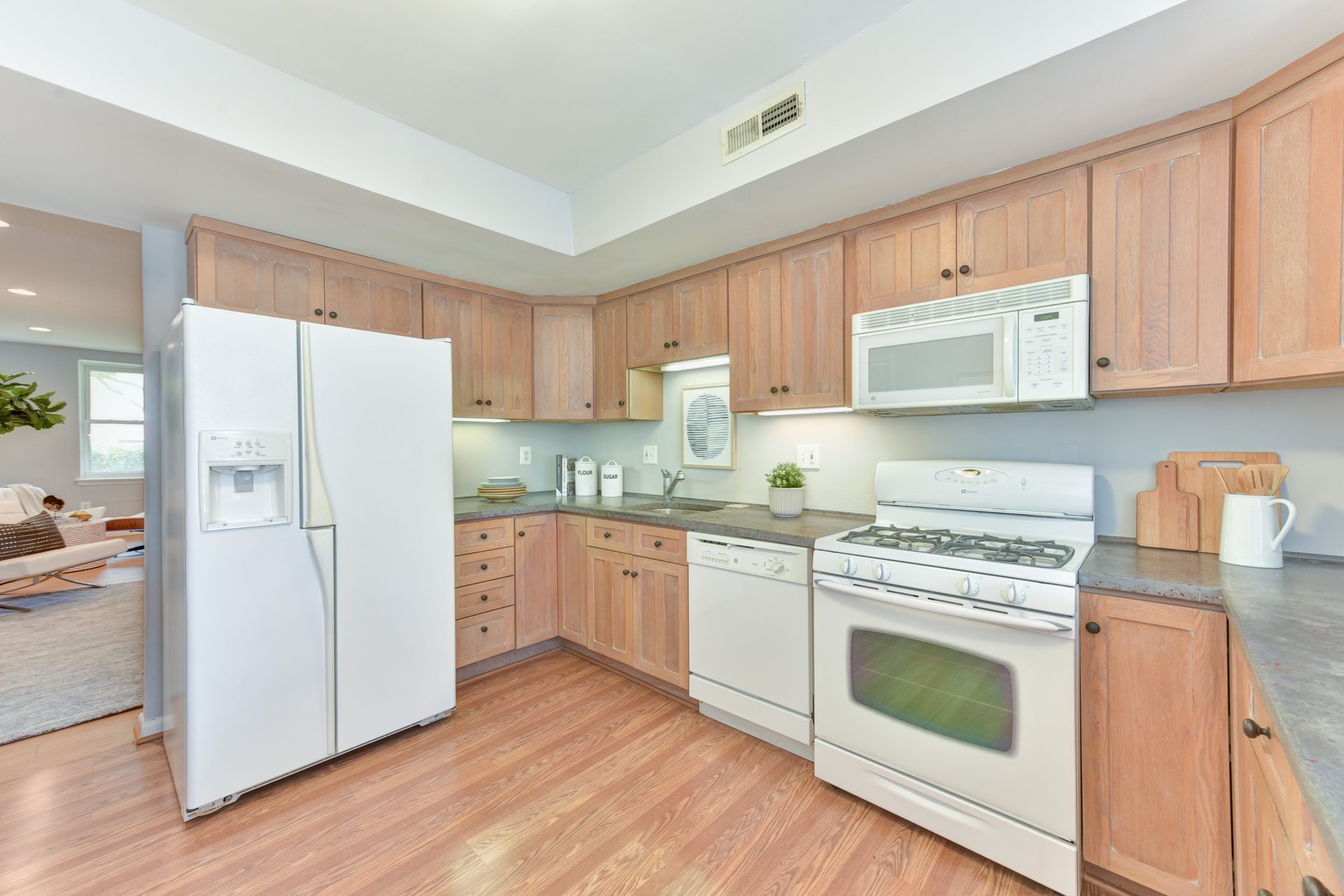 1507 3rd St NW