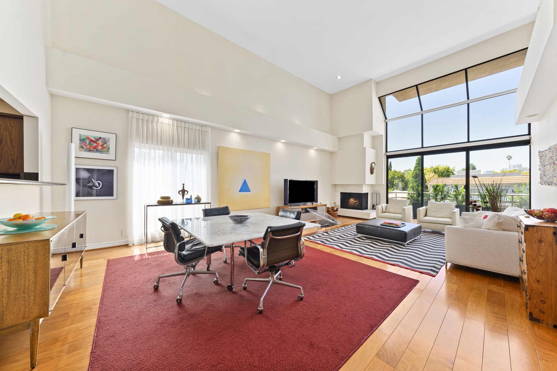 1520 S Beverly Glen Blvd #301, Westwood