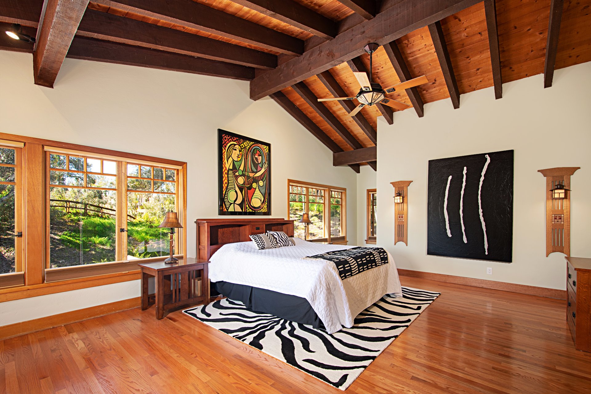CONTEMPORARY CRAFTSMAN