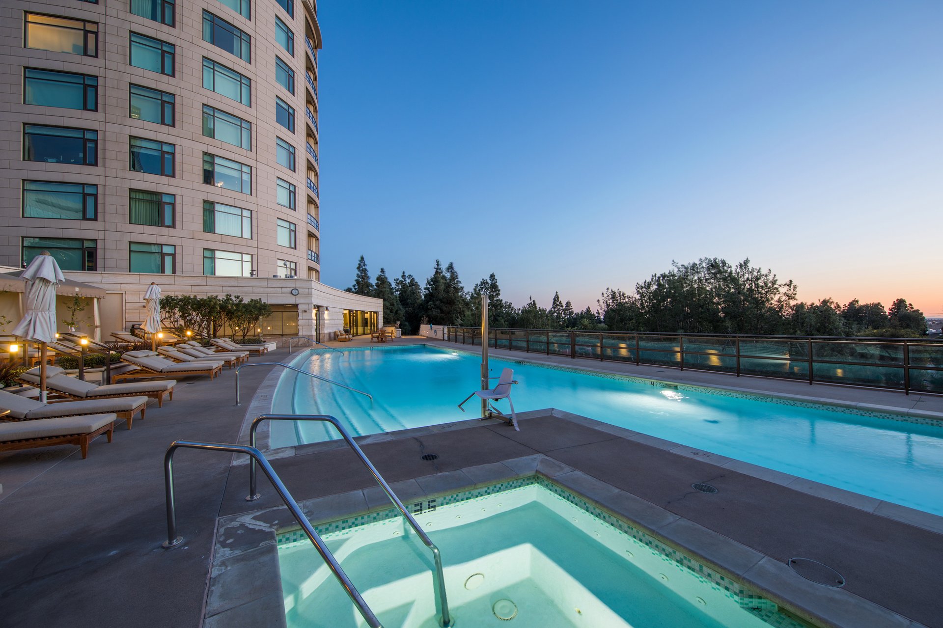 Spectacular Condominium in The Century