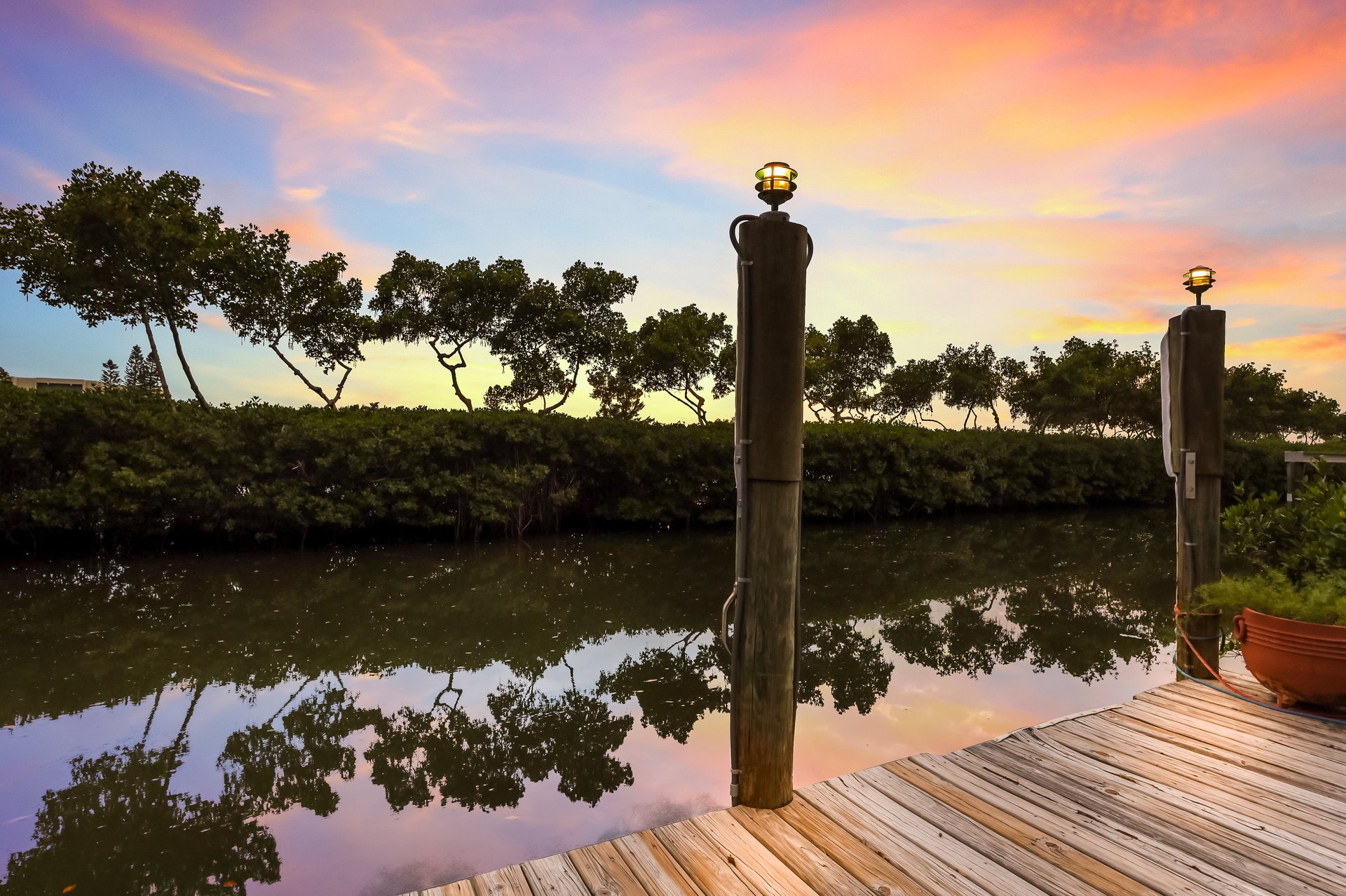 3381 Bayou Sound